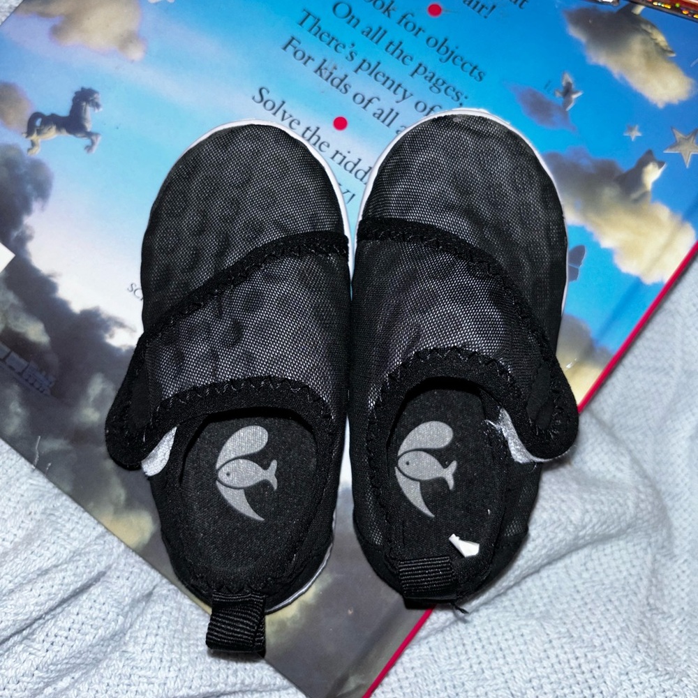Boys 5C water shoes and flip flops - never worn